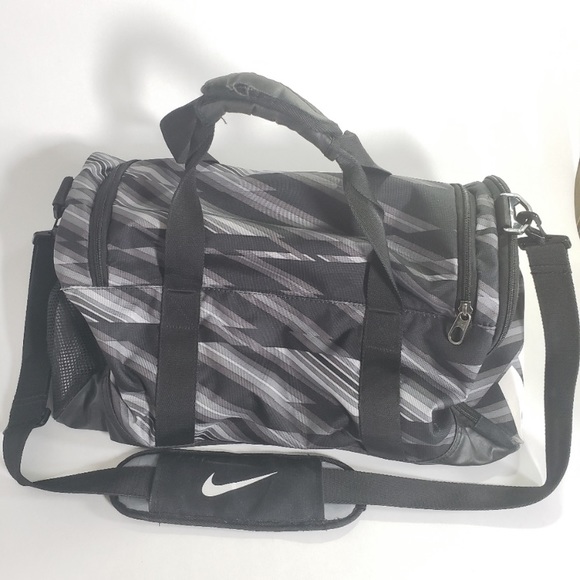 Nike gym bag - Picture 3 of 5